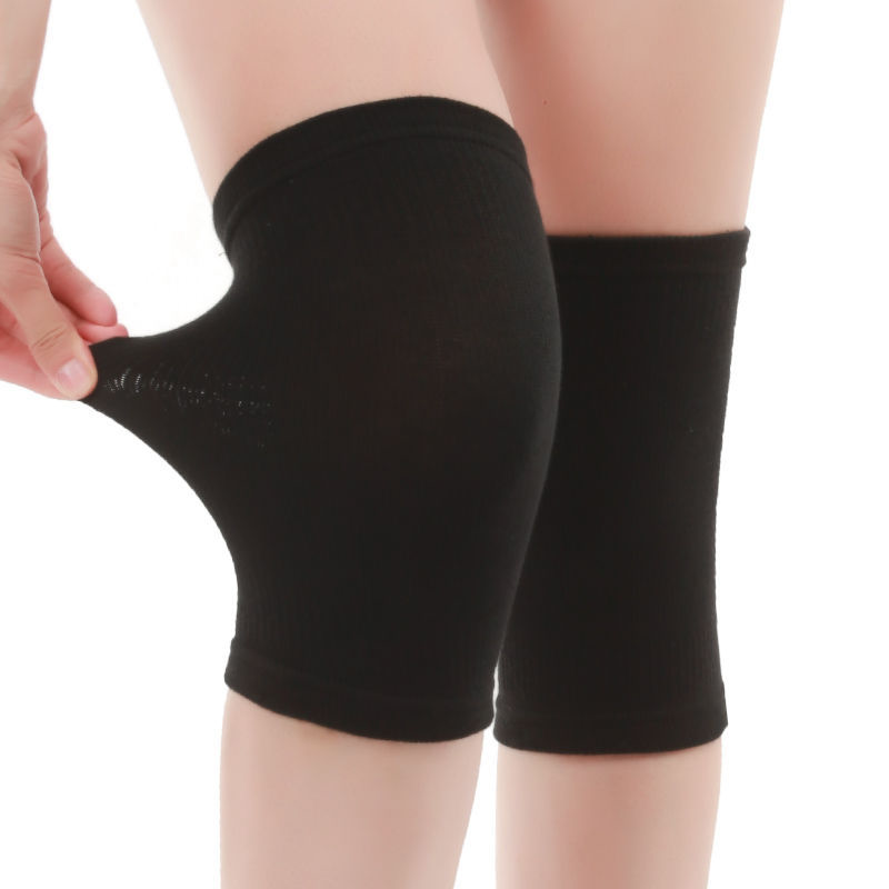 DanFlex KneeGuard" – your essential companion for active pursuits like running, ballet, and sports. Engineered for comfort and protection, this sleek knee guard, available in skin-tone or black, uses ElasticRun technology for flexible defense against injuries. Safeguard your knees with confidence during workouts for enhanced stability. Elevate performance and prioritize joint health with "DanFlex KneeGuard